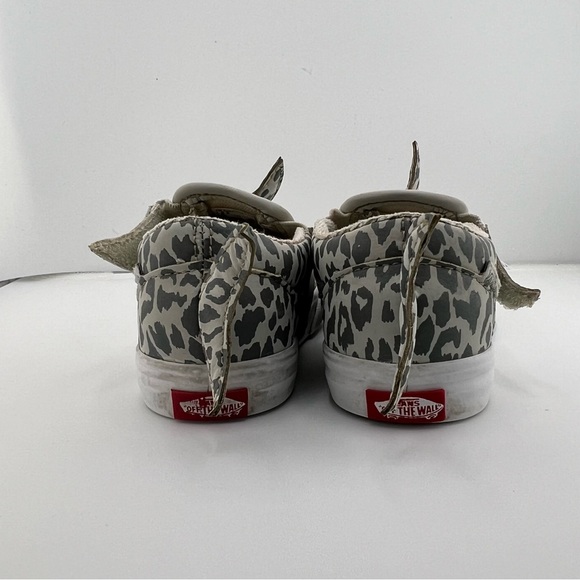 Vans Toddler Slip-On V (Shark) Leopard Shark Sneaker - Picture 7 of 10